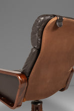 Load image into Gallery viewer, Set of Two (2) Scandinavian Modern Reclining Lounge Chairs & Ottomans by Soda Galvano for Vatne Mobler, Norway, c. 1970s