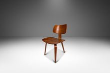 Load image into Gallery viewer, Mid-Century Modern Bentwood Desk Chair / Dining Chair in Walnut by Thonet, USA, c. 1970s-ABT Modern