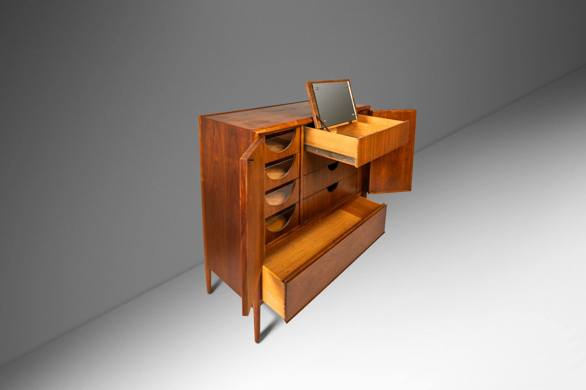 Mid-Century Modern Gentlemen's Dresser in Walnut by Barney Flagg for D