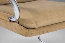 Load image into Gallery viewer, Pair of Lounge Chairs Tubular Chrome Lounge Chairs by Ralph Rye for Dux Dunbar, c. 1970s-ABT Modern