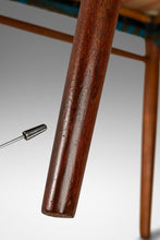 Load image into Gallery viewer, Set of Six (6) Moller Model #75 Dining Chairs in Teak & Geometric Mohair Fabric by Niels Møller for J.L. Møllers Møbelfabrik, Denmark, 1960s-ABT Modern