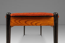 Load image into Gallery viewer, Rare Mid-Century Modern Two Seater Sculpted Bench in Oak & New Two-Toned Upholstery by Arthur Umanoff, USA, c. 1960s