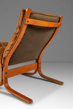Load image into Gallery viewer, Set of Two (2) Scandinavian Mid-Century Modern "Siesta" Chairs in Leather by Igmar Relling for Westnofa, Norway, c. 1970's