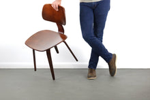 Load image into Gallery viewer, Bentwood Desk Chair by Thonet-ABT Modern