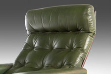 Load image into Gallery viewer, Dutch Modern Lounge Chair by 'T Spectrum in Rosewood Stained Wenge Wood and Original Distressed Leather, c. 1960s-ABT Modern