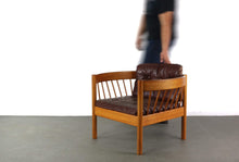 Load image into Gallery viewer, Jorgen Baekmark Spindle Barrel Chair in Teak and Original Brown Leather-ABT Modern