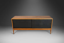 Load image into Gallery viewer, Low Profile Credenza in Maple by Paul Mccobb for Planner Group / Winchendon, USA, c. 1960s-ABT Modern