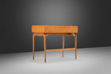 Load image into Gallery viewer, Mid Century Modern Minimalist Petite Writing Desk in Golden Oak, USA, c. 1960's-ABT Modern