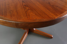 Load image into Gallery viewer, Scandinavian Teak Extendable Dining Table with Central Leg by Ib Kofod Larsen for Faarup Møbelfabrik, 1960s-ABT Modern