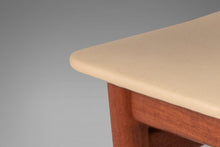 Load image into Gallery viewer, Set of Four (4) Model 122 Dining Chairs by Borge Mogensen for Soborg Mobler, Denmark-ABT Modern