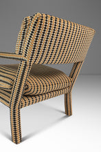 Load image into Gallery viewer, Mid-Century Modern Parsons Chair / Club Chair in the Manner of Milo Baughman, USA, c. 1960s
