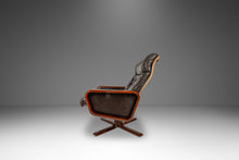 Load image into Gallery viewer, Set of Two (2) Scandinavian Modern Reclining Lounge Chairs &amp; Ottomans by Soda Galvano for Vatne Mobler, Norway, c. 1970s
