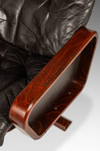 Load image into Gallery viewer, Set of Two (2) Scandinavian Modern Reclining Lounge Chairs &amp; Ottomans by Soda Galvano for Vatne Mobler, Norway, c. 1970s
