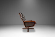 Load image into Gallery viewer, Set of Two (2) Scandinavian Modern Reclining Lounge Chairs &amp; Ottomans by Soda Galvano for Vatne Mobler, Norway, c. 1970s
