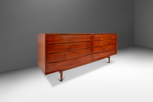 Danish Mid-Century Modern 8-Drawer 'Triennale' Mod. L-32-6 Dresser / Credenza in Teak, by Arne Vodder for Sibast Mobler, Denmark, c. 1950s-ABT Modern