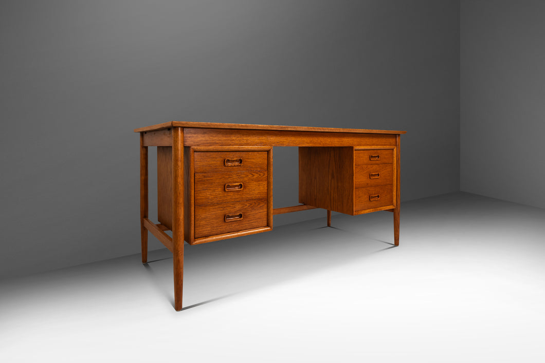 Mid-Century Danish Modern Writer's Desk in Oak Attributed to Arne Vodder for Sigh & Søns, Denmark, c. 1960s-ABT Modern