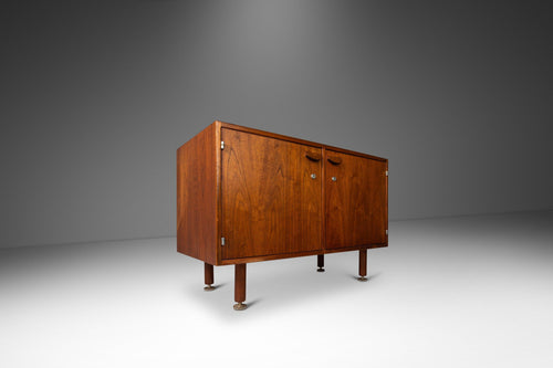 Mid-Century Modern Buffet / Case Piece in Walnut by Jens Risom for Jens Risom Design (JRD), USA, c. 1960's-ABT Modern