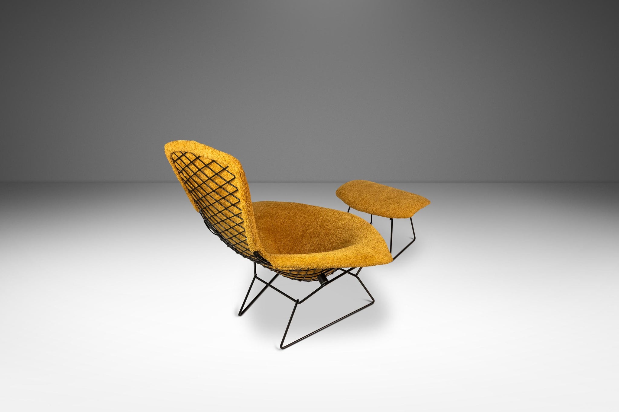 Mid-Century Modern Early Authentic Bird Lounge Chair w/ Matching Ottom