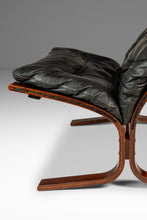 Load image into Gallery viewer, Mid-Century Scandinavian Modern &quot;Siesta&quot; Chair &amp; Ottoman in Stunning Original Condition by Ingmar Relling for Westnofa, Norway, c. 1970&#39;s-ABT Modern
