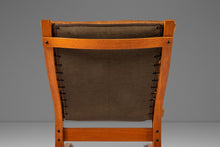 Load image into Gallery viewer, Scandinavian Mid-Century Modern "Siesta" Chair in New Leather Upholstery by Igmar Relling for Westnofa, Norway, c. 1970's-ABT Modern
