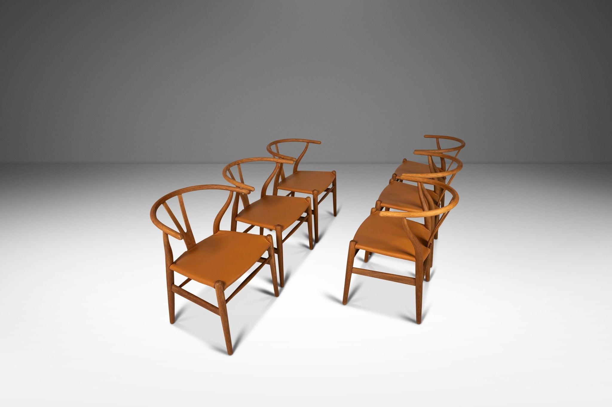 Set of Six ( 6 ) Bespoke CH24 Wishbone Dining Chairs in Oak & Leather