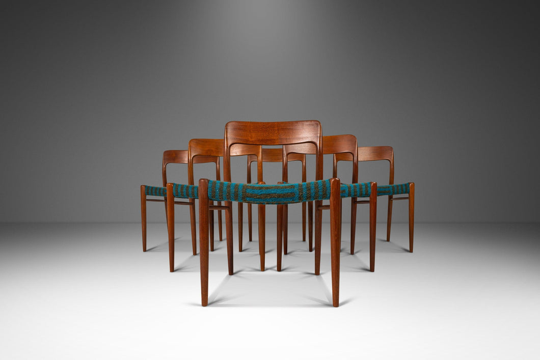 Set of Six (6) Moller Model #75 Dining Chairs in Teak & Geometric Mohair Fabric by Niels Møller for J.L. Møllers Møbelfabrik, Denmark, 1960s-ABT Modern