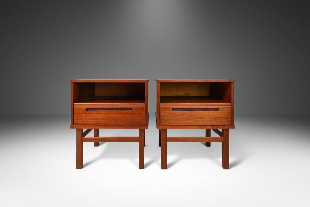 Set of Two (2) Nightstands End Tables in Teak by Nils Jonsson for Torring Møbelfabrik Produced by HJN Mobler, Denmark, c. 1960's-ABT Modern