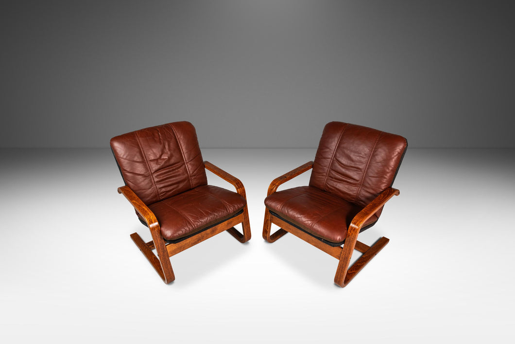 Set of Two (2) Scandinavian Modern Bentwood Lounge Chairs in the Manner of Ingmar Relling, Scandinavia, c. 1980s-ABT Modern