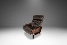 Load image into Gallery viewer, Set of Two (2) Scandinavian Modern Reclining Lounge Chairs &amp; Ottomans by Soda Galvano for Vatne Mobler, Norway, c. 1970s-ABT Modern
