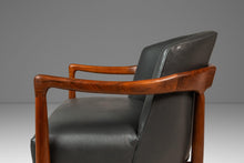 Load image into Gallery viewer, Mid-Century Danish Modern Lounge Tub Barrel Chair in Walnut &amp; Original Vinyl After Finn Andersen, USA, c. 1960s
