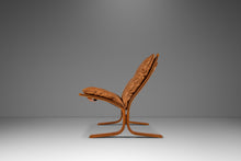Load image into Gallery viewer, Set of Two (2) Scandinavian Mid-Century Modern "Siesta" Chairs in Leather by Igmar Relling for Westnofa, Norway, c. 1970's
