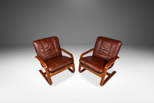 Load image into Gallery viewer, Set of Two (2) Scandinavian Modern Bentwood Lounge Chairs in the Manner of Ingmar Relling, Scandinavia, c. 1980s
