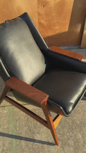 Load and play video in Gallery viewer, Rare Set of Two ( 2 ) Mid-Century Modern Model 800 Malabar Lounge Chairs by Mel Abitz for Galloway&#39;s, USA, c. 1959
