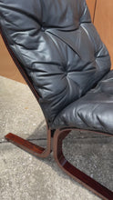 Load and play video in Gallery viewer, Mid-Century Scandinavian Modern &quot;Siesta&quot; Chair &amp; Ottoman in Stunning Original Condition by Ingmar Relling for Westnofa, Norway, c. 1970&#39;s
