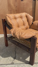 Load and play video in Gallery viewer, Mid-Century Modern &#39;Amazonas&#39; Lounge Chair in Rosewood &amp; Leather by Jean Gillon for Italma, Brazil, c. 1970s
