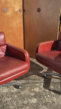 Load and play video in Gallery viewer, Rare Set of Two (2) Swivel Lounge Chairs in Leather by Frank Doerner for Doerner Faultless Limited Release for John Stuart, USA, c. 1970s
