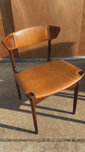 Load and play video in Gallery viewer, Set of Four (4) Rare Mid-Century Danish Modern Dining Chairs in Beech &amp; Leather by Ib Kofod-Larsen for Selig, Denmark, c. 1960s
