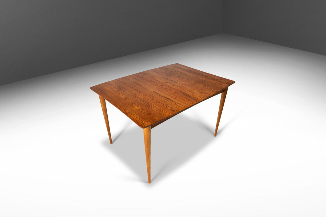 Angular Mid Century Modern Extension Dining Table in Solid Oak, USA, c. 1960's-ABT Modern
