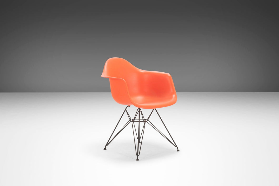 Custom Charles and Ray Eames for Herman Miller DAR Lounge Chair w/ Powder Coated Eiffel Base, USA, c. 2000's-ABT Modern