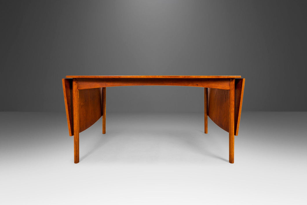 Danish Modern Dropleaf Dining Table By Børge Mogensen for FDB Mobler in Oak, c. 1950 (Seats Up to 10)-ABT Modern