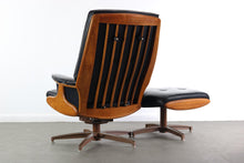 Load image into Gallery viewer, Elegant Lounge Chair and Ottoman Set by Heywood Wakefield-ABT Modern
