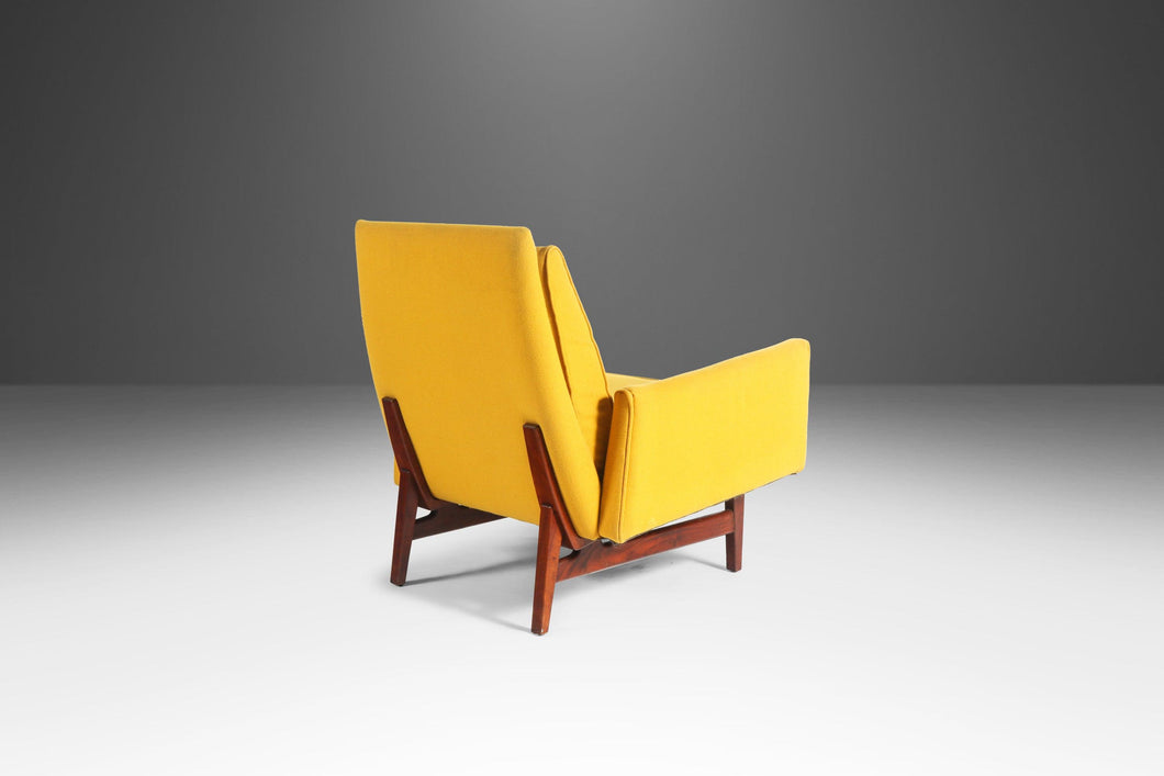 Jens Risom Model No. 2118 Lounge Chair in Original Yellow Upholstery on a Walnut Frame, USA-ABT Modern