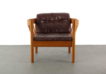 Load image into Gallery viewer, Jorgen Baekmark Spindle Barrel Chair in Teak and Original Brown Leather-ABT Modern
