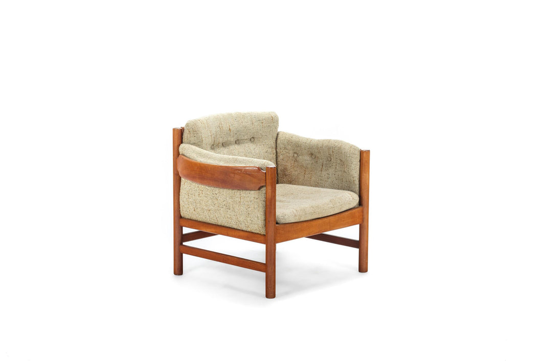 Mid Century Danish Modern Lounge Chair in Solid Old Age Teak by Jydsk Mobelvaerk-ABT Modern