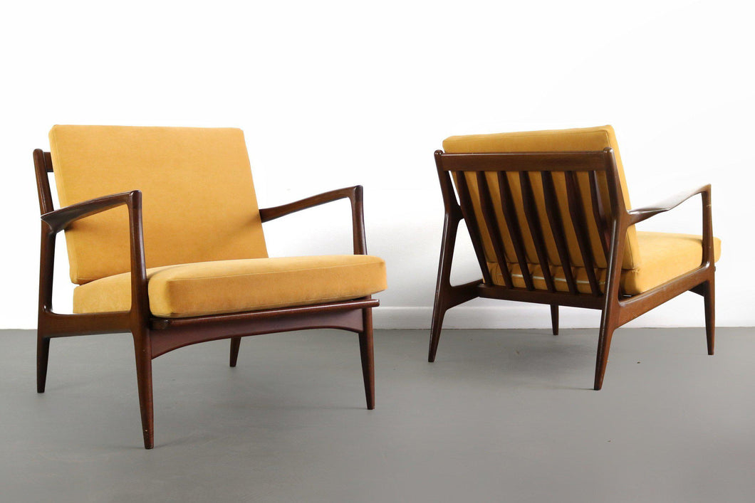 Mid Century Modern Blade Arm” Lounge Chairs ( Set of 2) Designed by Kofod Larsen for Selig-ABT Modern