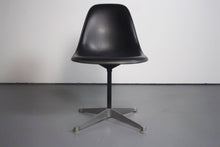 Load image into Gallery viewer, Mid Century Modern Charles Eames Shell Desk Chair for Herman Miller, USA-ABT Modern
