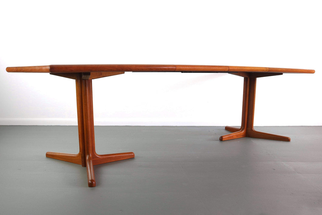 Mid Century Modern Extension Dining Table by E. Valentinsen for Dyrlund in Teak-ABT Modern