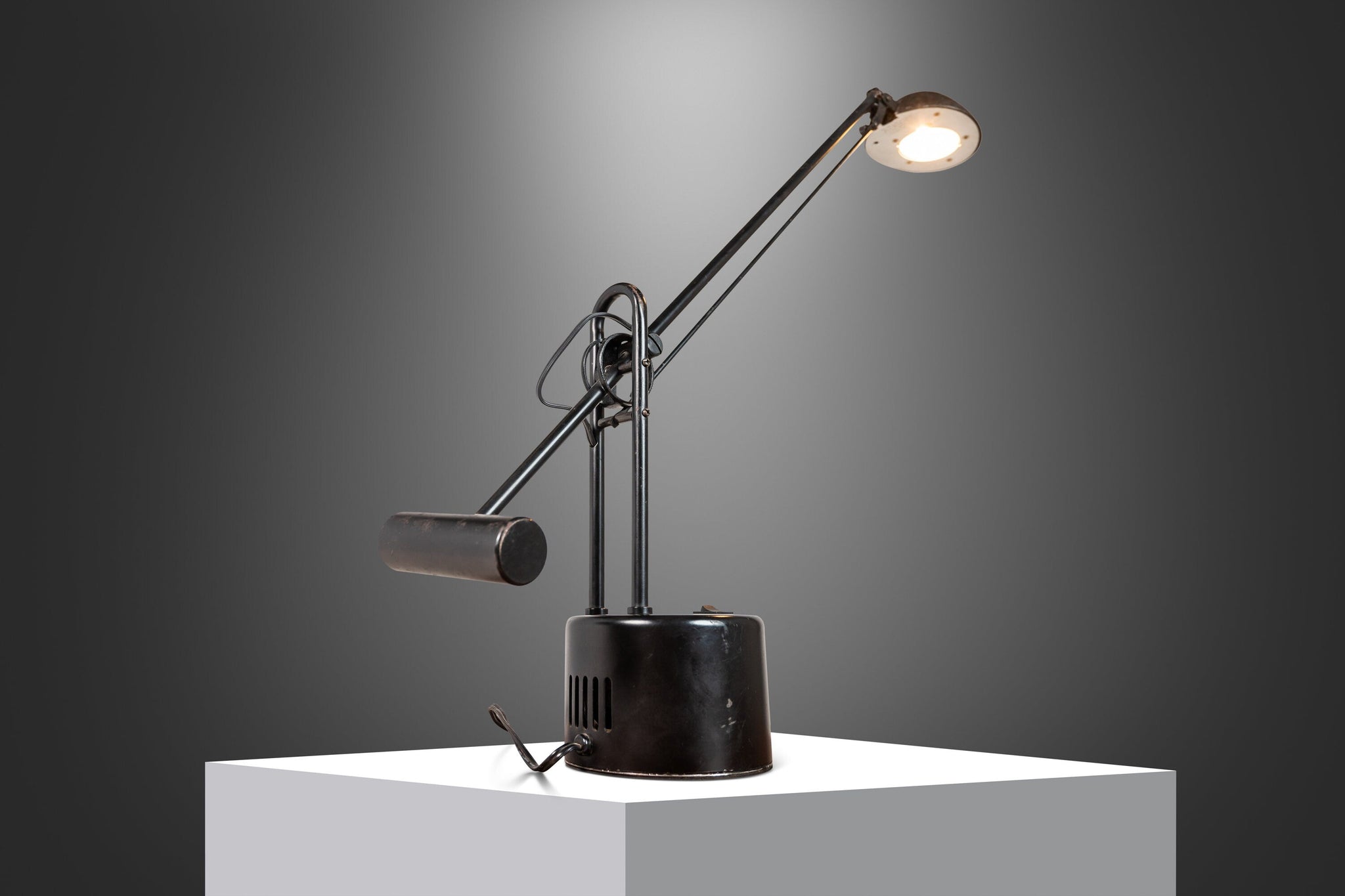 Modern Task Lamp