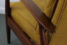 Load image into Gallery viewer, Mid Century Modern Octa - Lounger Recliner by Milo Baughman for Thayer Coggin-ABT Modern
