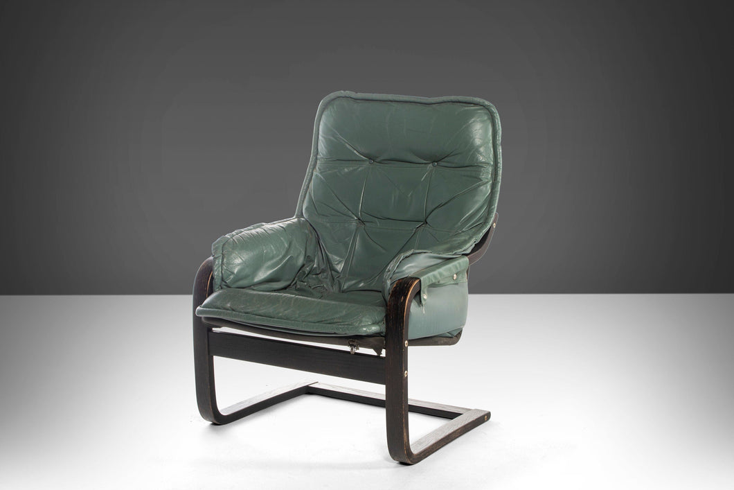 Scandinavian Bentwood Lounge Chair in Sage Green Leather After Westnofa, c. 1970s-ABT Modern